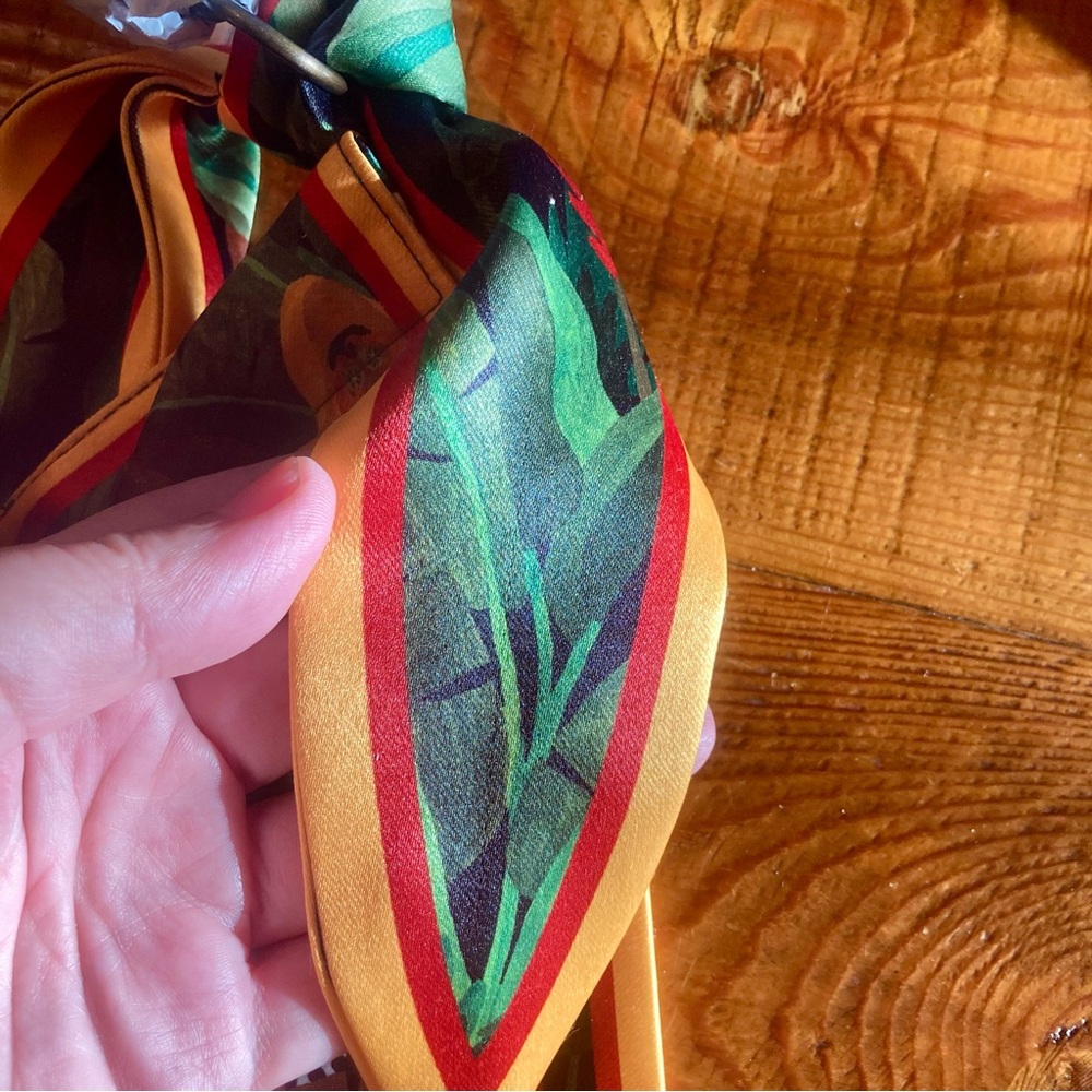 NEW RARE FARM Rio Beleza Tropical Scarf Mini Bag Jungle Print Wood Leaf Handle - Picture 10 of 16